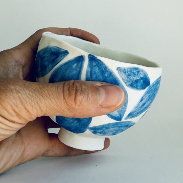 Petit bol en porcelaine motif végétal, Martha Stahlkopf