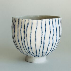 Petit bol en porcelaine – Motif rayures verticales