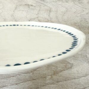 Assiette à dessert – Motif bordure de points en bleu clair