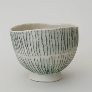 Petit bol en porcelaine – Motif lignes vertes au crayon