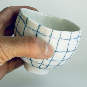 Petit bol en porcelaine – Motif quadrillage